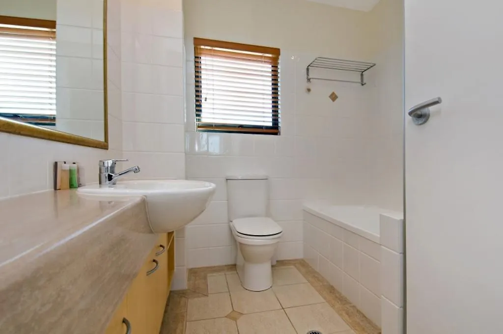 Resort Santorini Twin Waters Hotel Mudjimba